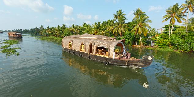 Backwaters Cruise, Kerala