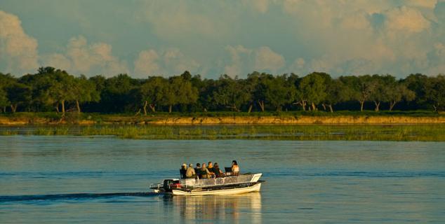 Boat safari South Luangwa