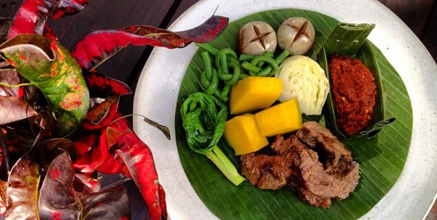 Cuisine at Ruen Tamarind