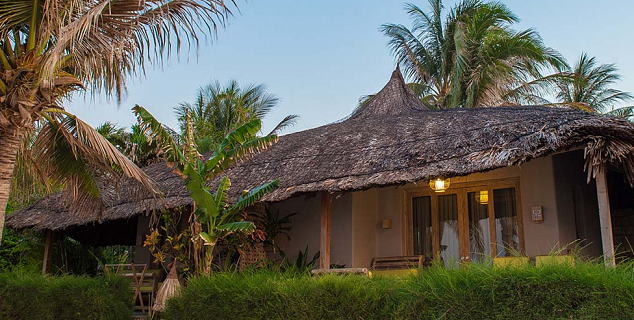 Deluxe Beachfront Bungalow