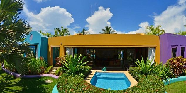 Deluxe Beachfront Villa