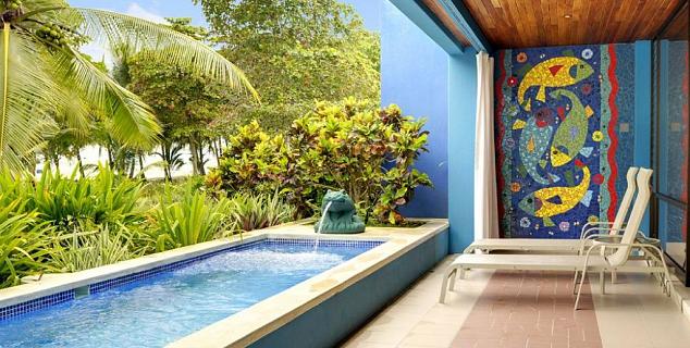 Deluxe Beachfront Villa