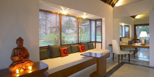 Deluxe Bungalow Living Room