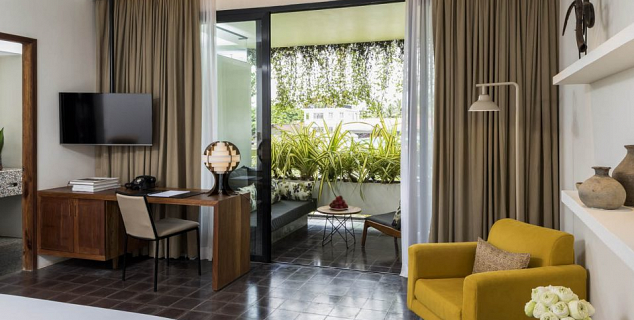 Deluxe Double Pool View