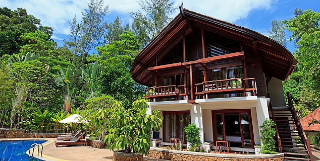 Deluxe Room upstairs