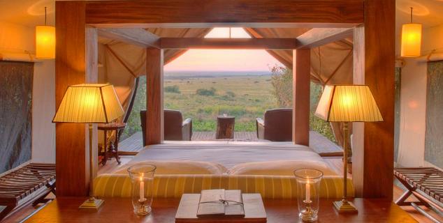 Deluxe bedroom at Bateleur