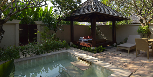 Garden Jacuzzi Villa