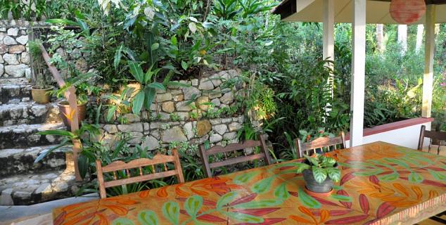 Hill House dining table