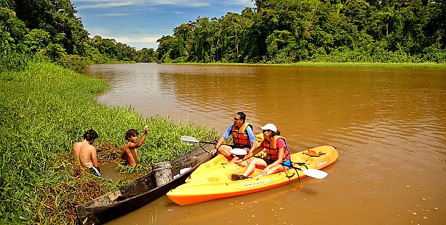 Kayaking, Tortuguero