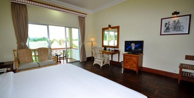 Lakeside Deluxe Room