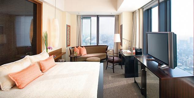 Mandarin Corner Room