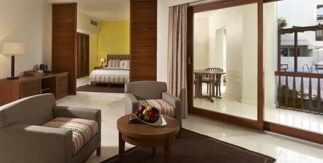 Marina Suite - yellow & magenta