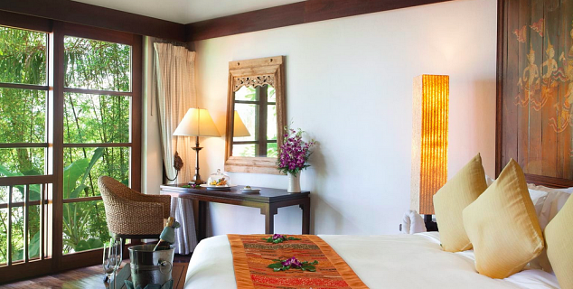 Oceanfront Pool Residence