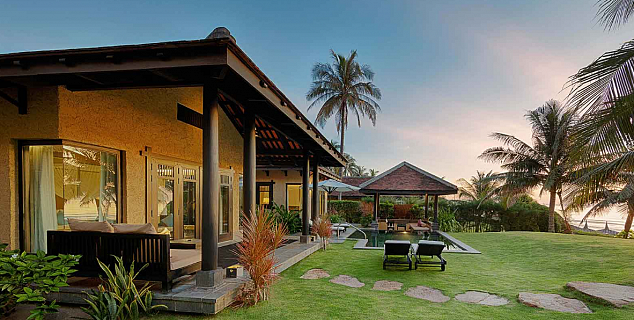 One Bedroom Beachfront Pool Villa