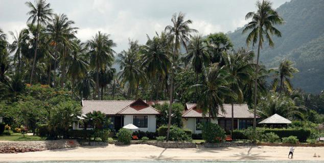 One Bedroom Beachfront Villas