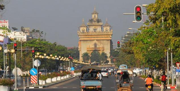 Patuxai Arch