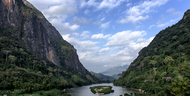 River near Nong Khaew