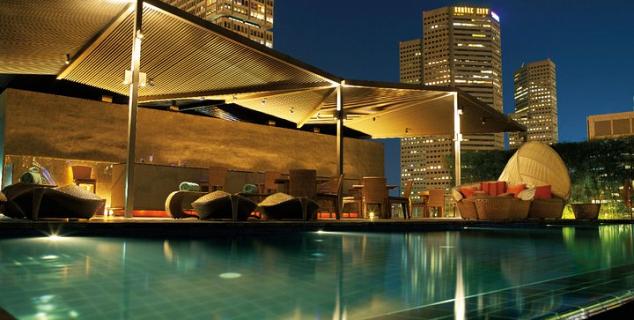 Rooftop Infinity Pool