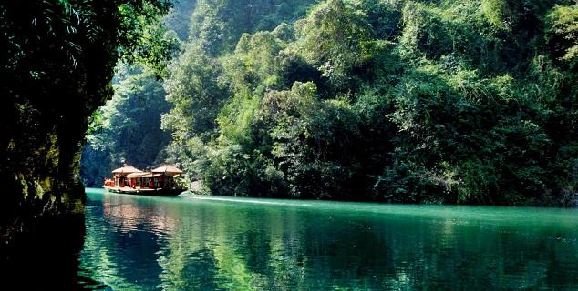 Sampan on Golden Stream