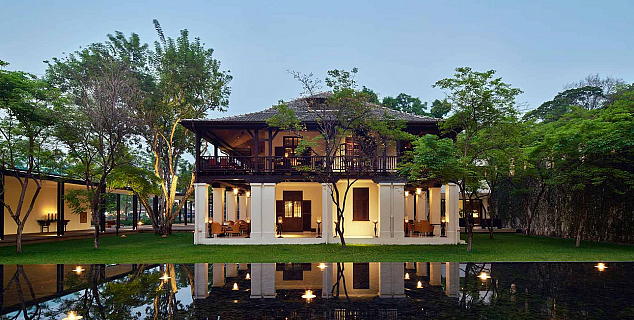 Service 1921 Restaurant