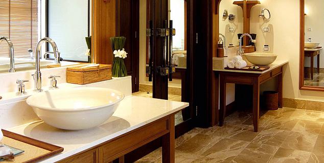 Signature Ocean View Pool Suite