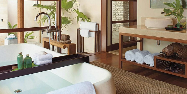 Sunrise Beach Bungalow with Pool