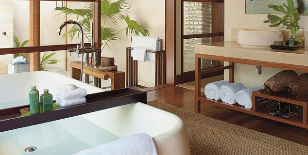 Sunset Family Beach Bungalow with Pool