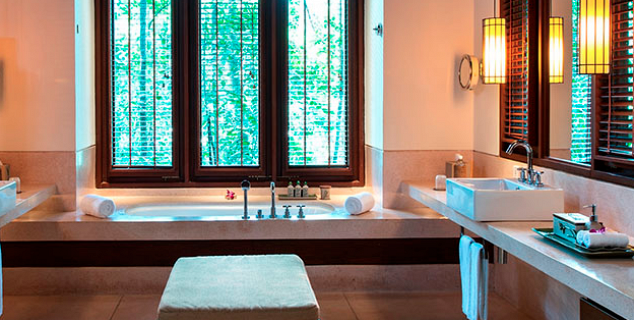 Superior Villa Bathroom