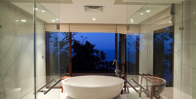 Talay Suite bathroom
