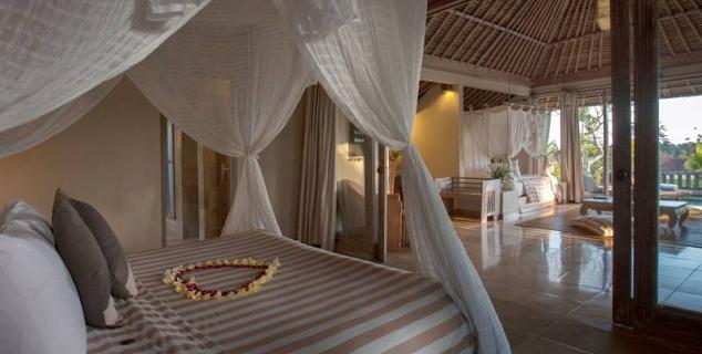 Terrace Villa with Pool