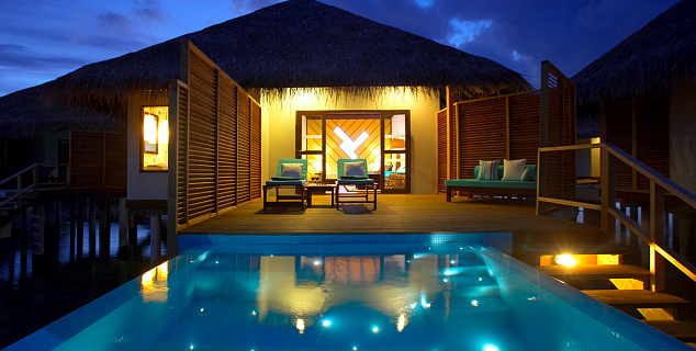 Water Bungalow with Pool